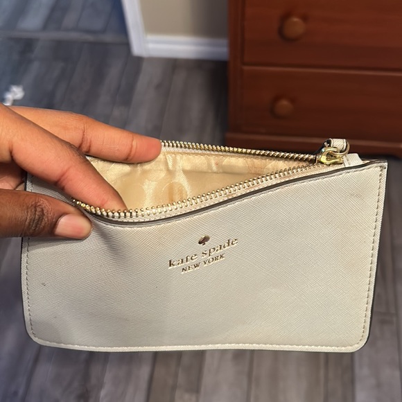 kates spade wristlet - Picture 2 of 2